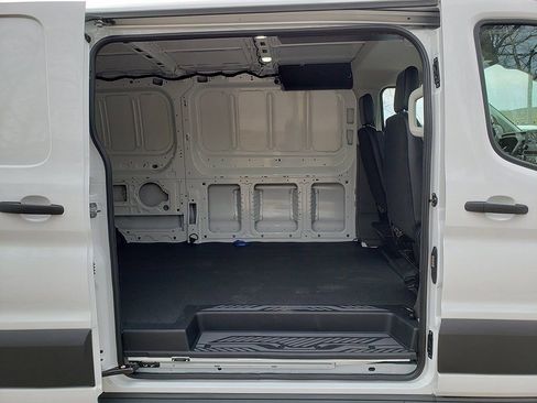 New 2025 Ford Transit 250 Low Roof RWD image 16