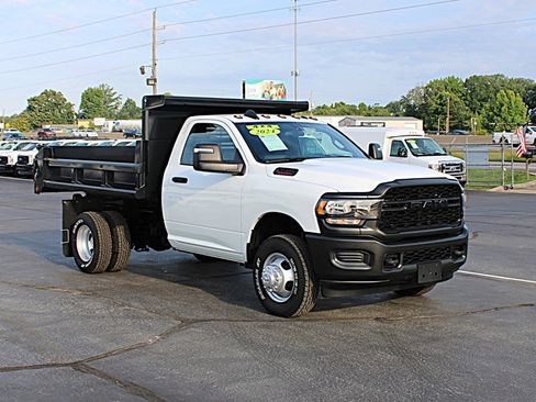 Used 2024 RAM 3500 Tradesman AWD/4WD image 10
