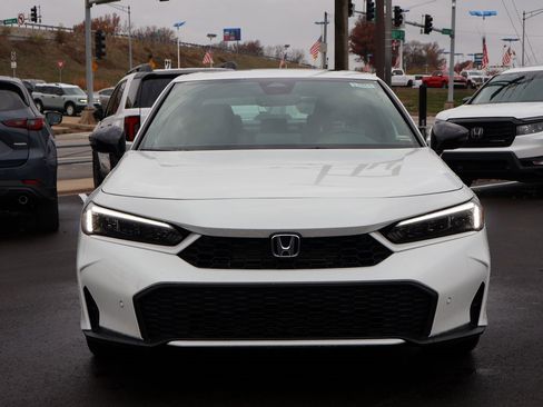 Certified 2025 Honda Civic Sport Touring image 2