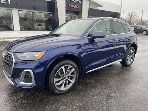 Used 2023 Audi Q5 2.0T Premium Plus w/ Premium Plus Package image 3