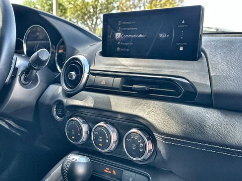 Used 2025 MAZDA MX-5 Miata Grand Touring w/ Weather Package RWD image 18