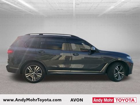 Used 2021 BMW X7 M50i w/ Dynamic Handling Package AWD/4WD image 9