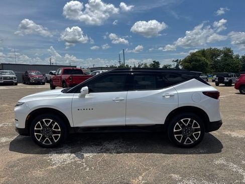 Used 2023 Chevrolet Blazer RS w/ Enhanced Convenience Package AWD/4WD image 6