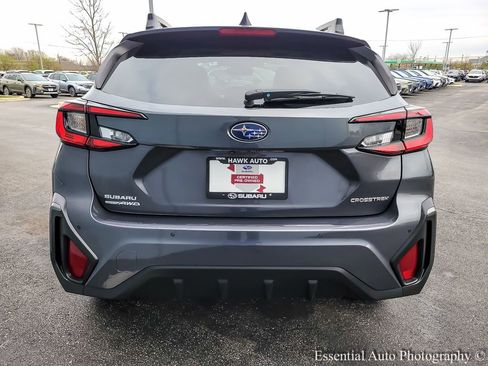 Certified 2025 Subaru Crosstrek 2.5i Limited w/ Crosstrek Mirror Package image 5