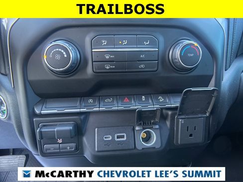 Used 2019 Chevrolet Silverado 1500 LT Trail Boss image 8