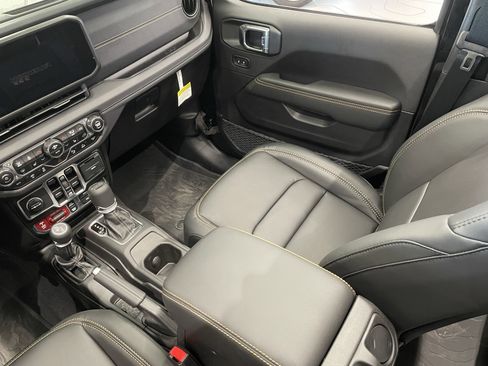 New 2025 Jeep Wrangler Unlimited Rubicon 392 image 14