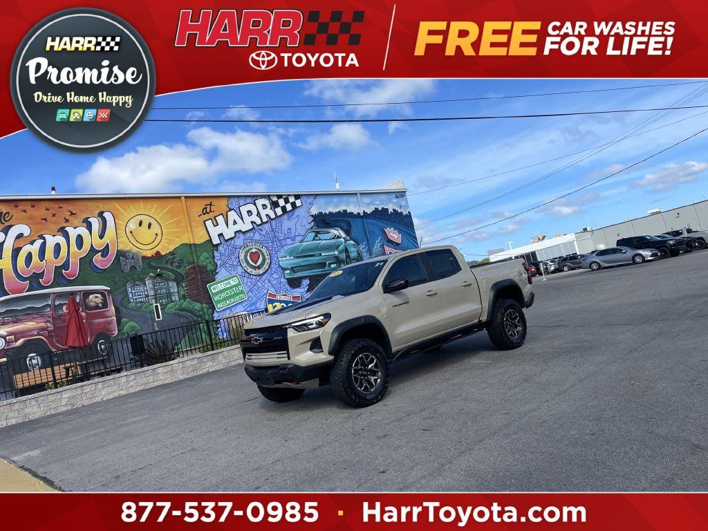 Used 2024 Chevrolet Colorado ZR2 w/ Technology Package AWD/4WD image 1