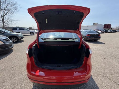 Used 2015 Ford Fiesta SE w/ Comfort Package image 25