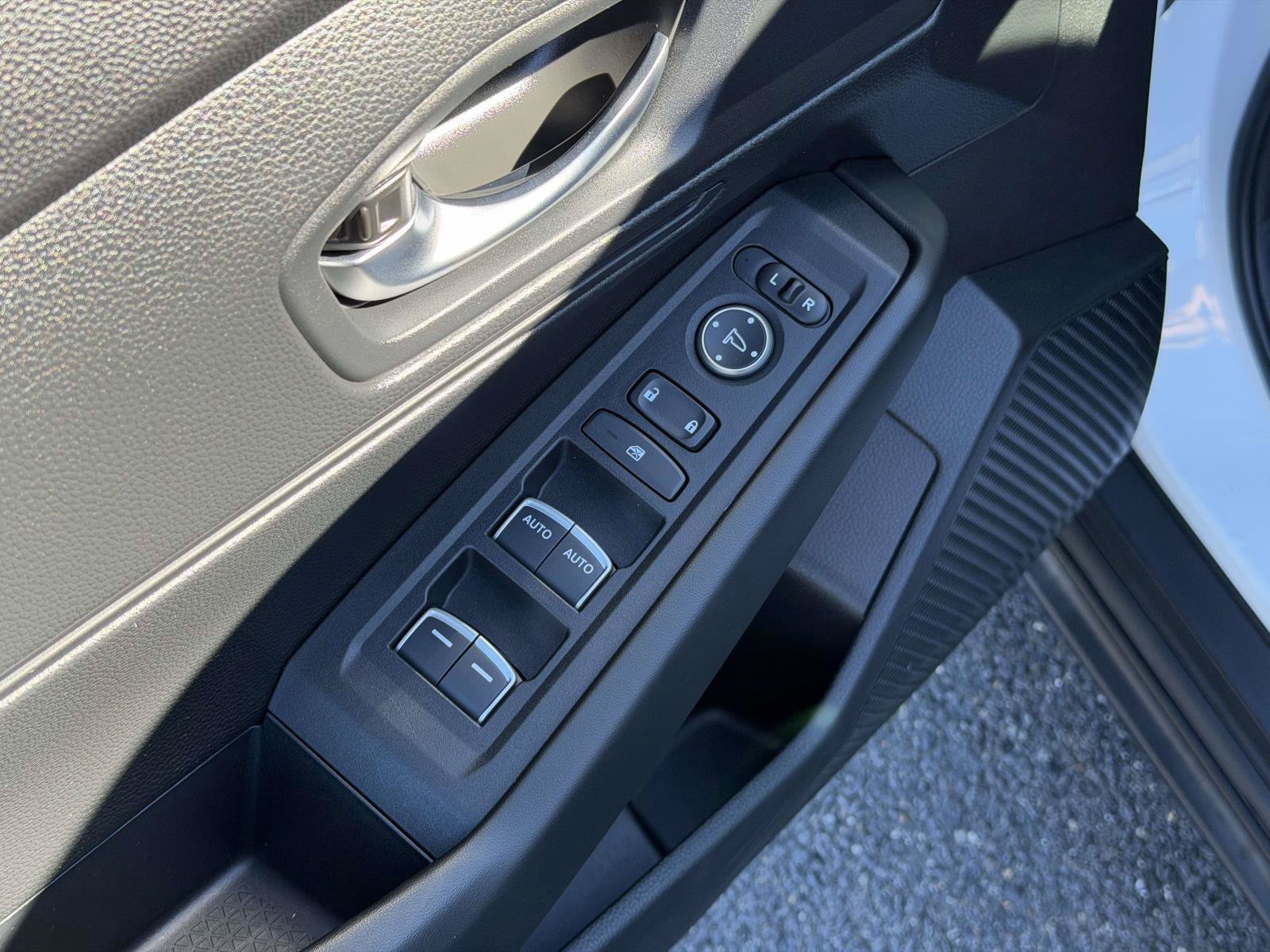 Used 2024 Honda Accord LX image 7