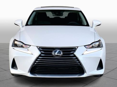 Used 2019 Lexus IS 300 w/ Premium Package image 4