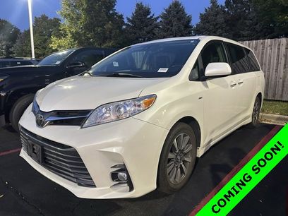 Used 2018 Toyota Sienna XLE Premium