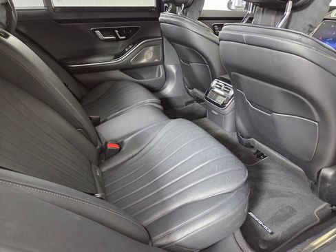 Certified 2022 Mercedes-Benz S 500 4MATIC image 24