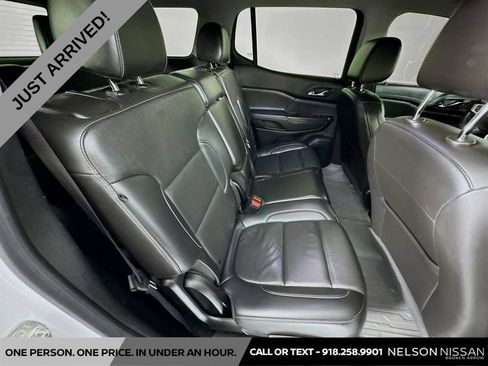 Used 2023 GMC Acadia SLT AWD/4WD image 28