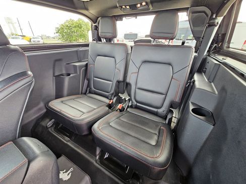 Used 2025 Ford Bronco Stroppe Edition AWD/4WD image 26