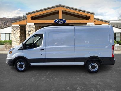 New 2024 Ford Transit 250 148 Medium Roof w/ Load Area Protection Package