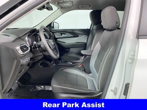 Certified 2023 Chevrolet TrailBlazer LT w/ Convenience Package image 12