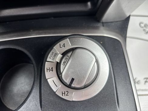 Used 2020 Toyota 4Runner SR5 AWD/4WD image 37