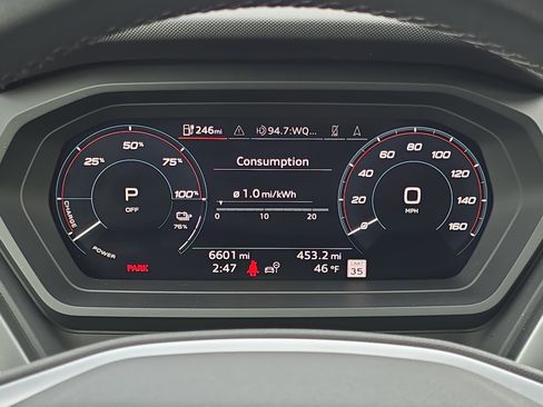 Used 2024 Audi Q4 e-tron Premium Plus w/ Premium Plus image 19