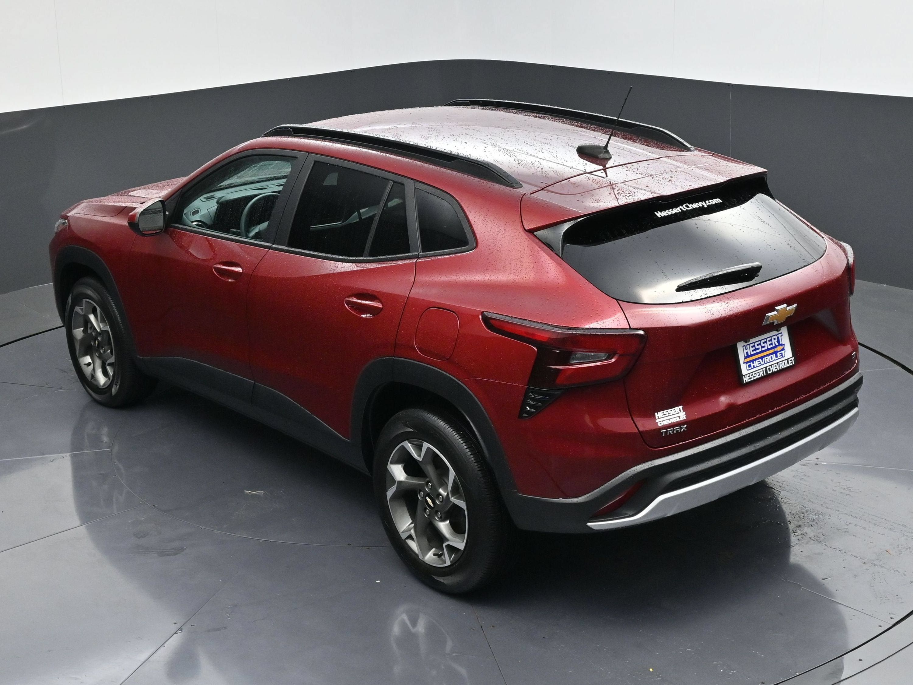 Certified 2024 Chevrolet Trax LT FWD image 39
