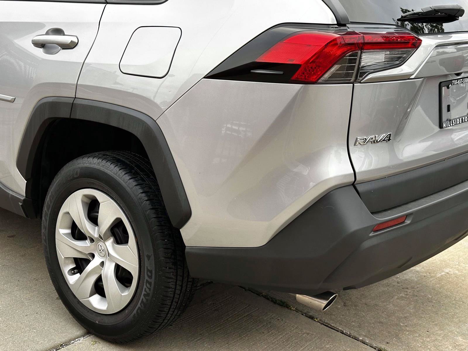 Certified 2023 Toyota RAV4 LE AWD/4WD image 8