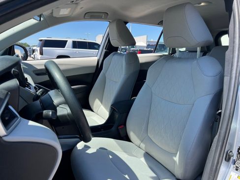 Used 2023 Toyota Corolla Cross L FWD image 30