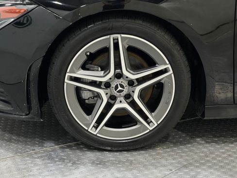Used 2022 Mercedes-Benz CLA 250 4MATIC image 35
