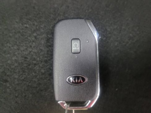 Used 2021 Kia Telluride EX w/ EX Premium Package FWD image 32