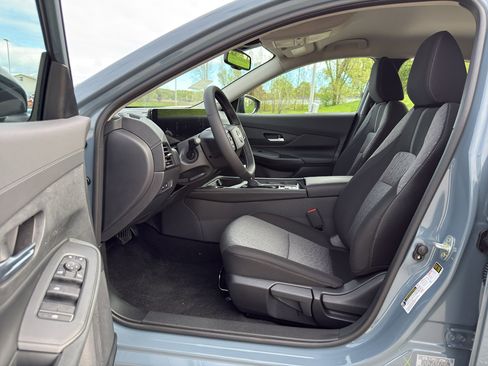 New 2026 Nissan Sentra SV FWD image 10