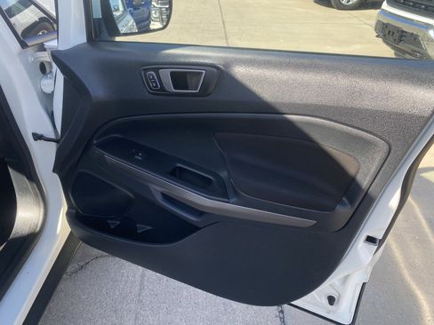 Used 2020 Ford EcoSport SE image 15