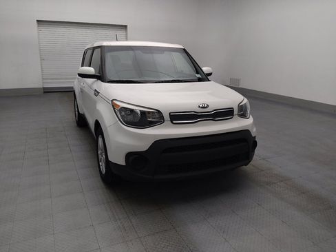 Used 2019 Kia Soul FWD image 14