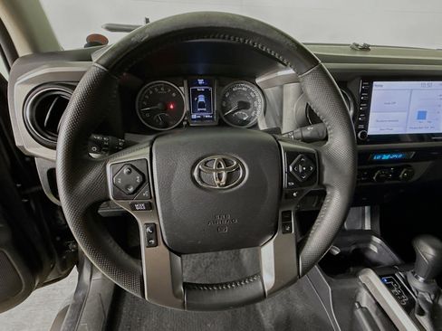 Used 2021 Toyota Tacoma SR5 image 11
