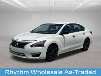 Used 2014 Nissan Altima 2.5 SV FWD video 3