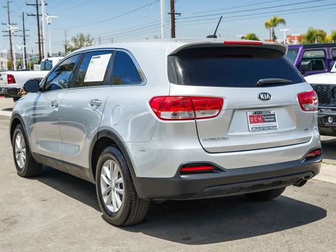Used 2017 Kia Sorento L FWD image 7