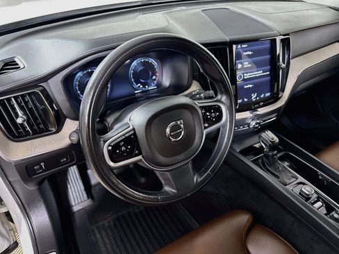 Used 2018 Volvo XC60 T5 Inscription w/ Convenience Package AWD/4WD image 12