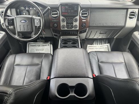 Used 2016 Ford F250 Lariat w/ Lariat Interior Package image 13