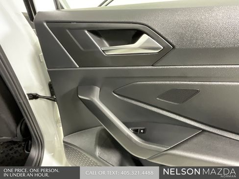 Used 2024 Volkswagen Jetta Sport image 23