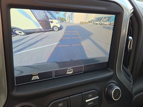 Used 2021 Chevrolet Silverado 1500 LT Trail Boss w/ Convenience Package II image 22