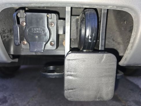 Used 2018 Land Rover Discovery HSE image 36