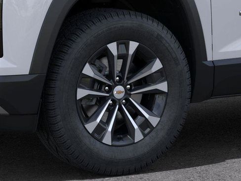 New 2025 Chevrolet Equinox LT w/ Safety and Technology Package image 9