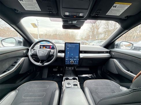 Used 2021 Ford Mustang Mach-E GT image 23