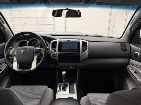 Used 2014 Toyota Tacoma 4x4 Double Cab w/ TRD Sport Package image 13