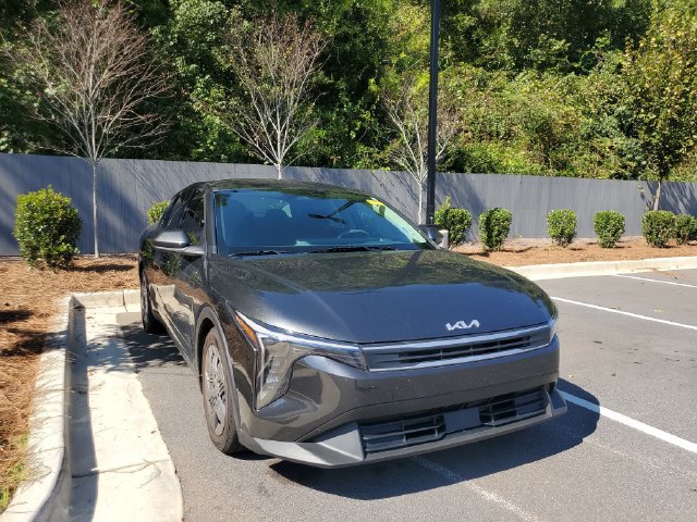 Used 2025 Kia K4 FWD image 3