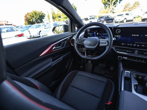 New 2026 Chevrolet Equinox EV RS image 12