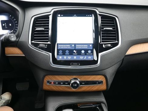 Used 2025 Volvo XC90 B6 Plus image 13