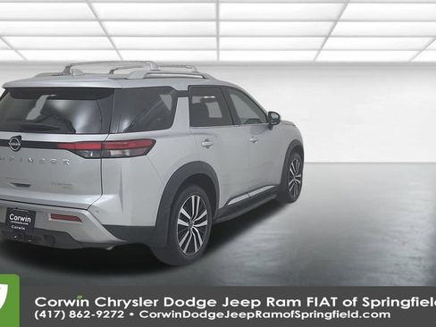 Used 2023 Nissan Pathfinder Platinum w/ Cargo Package image 14