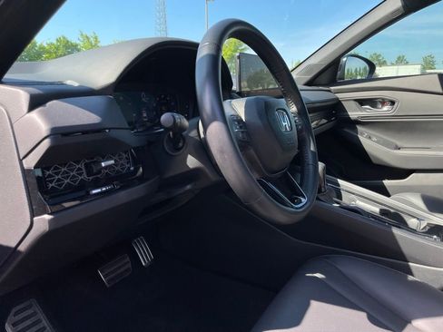 Used 2025 Honda Accord Sport image 27