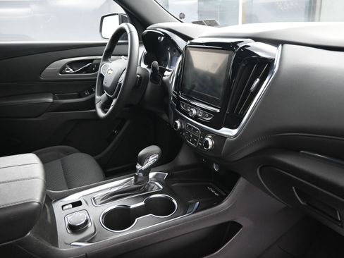 Used 2023 Chevrolet Traverse LT AWD/4WD image 33