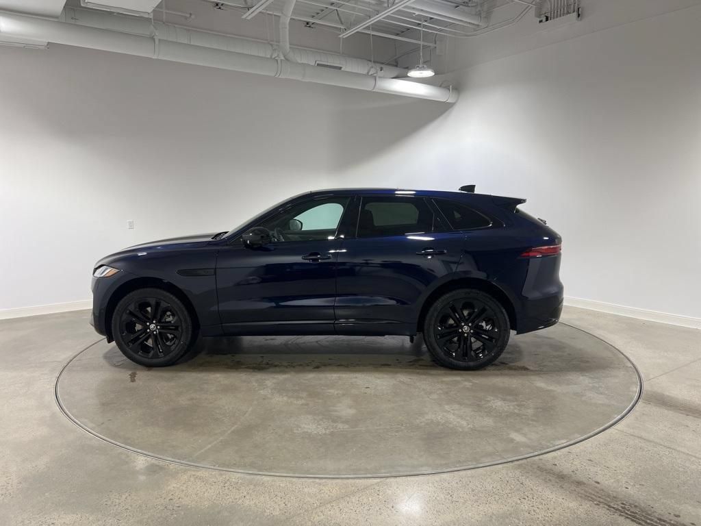 Used 2026 Jaguar F-PACE R-Dynamic S AWD/4WD image 2