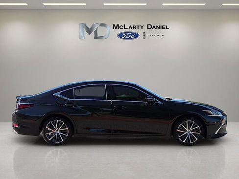 Used 2023 Lexus ES 350 w/ Premium Package image 6