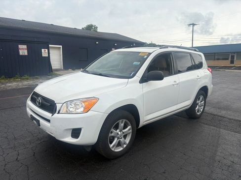 Used 2012 Toyota RAV4 4WD w/ Upgrade Value Pkg image 3